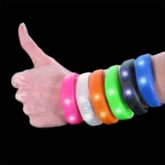 Браслет Blink Bandz цена и информация | Женские браслеты | kaup24.ee