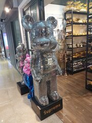 Bearbrick Sorayama karu prillid 135 cm hind ja info | Sisustuselemendid | kaup24.ee