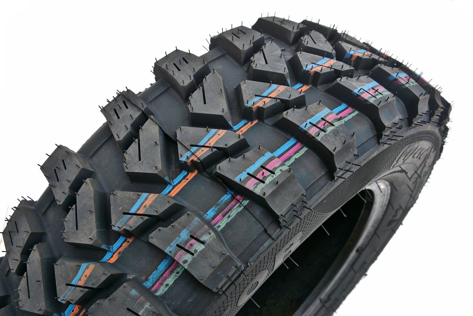 215/70 R16 RAPTOR Rehv 104Q 4x4 Offroad MT SUV M+S 3PMSF hind ja info | Lamellrehvid | kaup24.ee