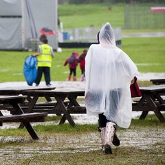 Lõdvepäevad Rain Poncho ühekordselt kasutatav, 10 komplekti, üks vihmakapp kapuutsiga, täiskasvanutele, hädaolukorra poncho naised ja mehed, punane hind ja info | Veekindlad kotid, ümbrised, vihmakeebid | kaup24.ee