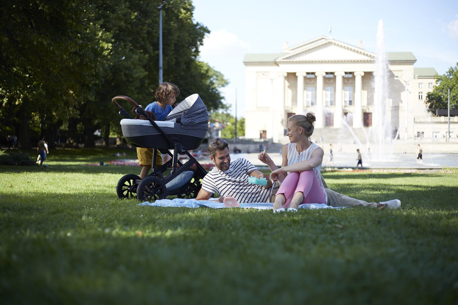 Universaalne vanker Kinderkraft Prime 2in1, must hind ja info | Vankrid, jalutuskärud | kaup24.ee