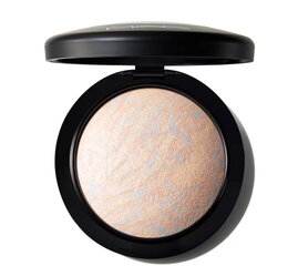 Минерализированная пудра MAC Skinfinish Lightscapade, 10 мл цена и информация | Пудры, базы под макияж | kaup24.ee