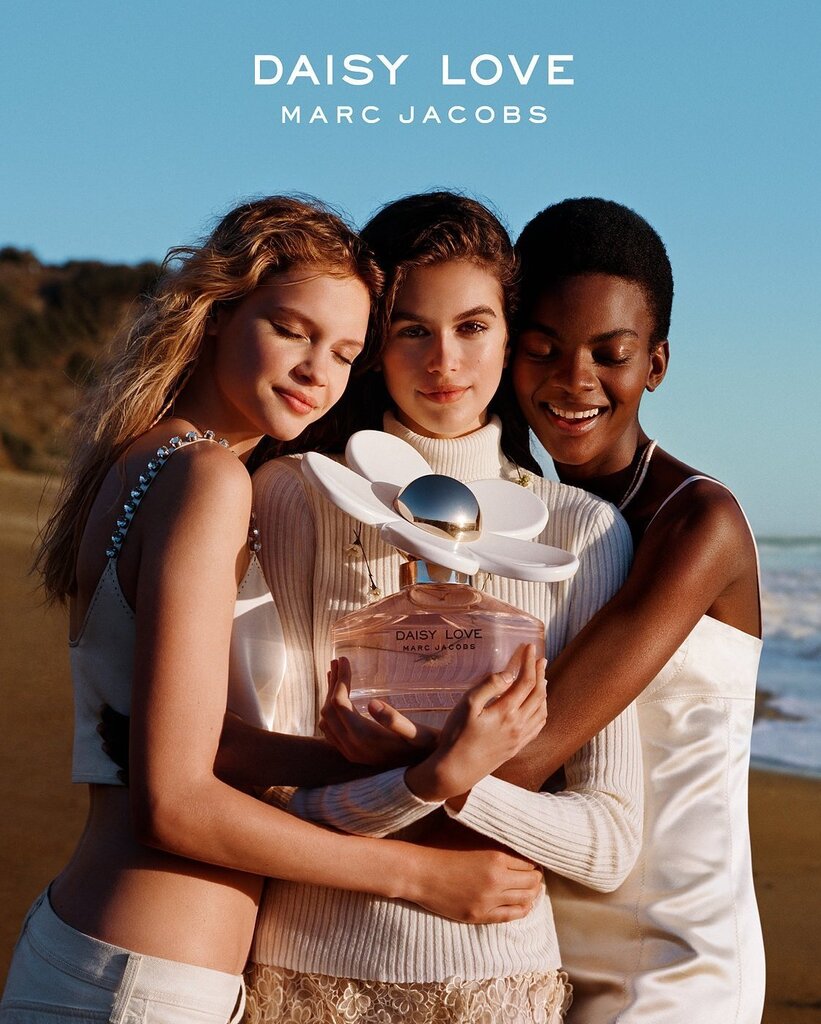 Tualettvesi Marc Jacobs Daisy Love EDT naistele 50 ml цена и информация | Naiste parfüümid | kaup24.ee