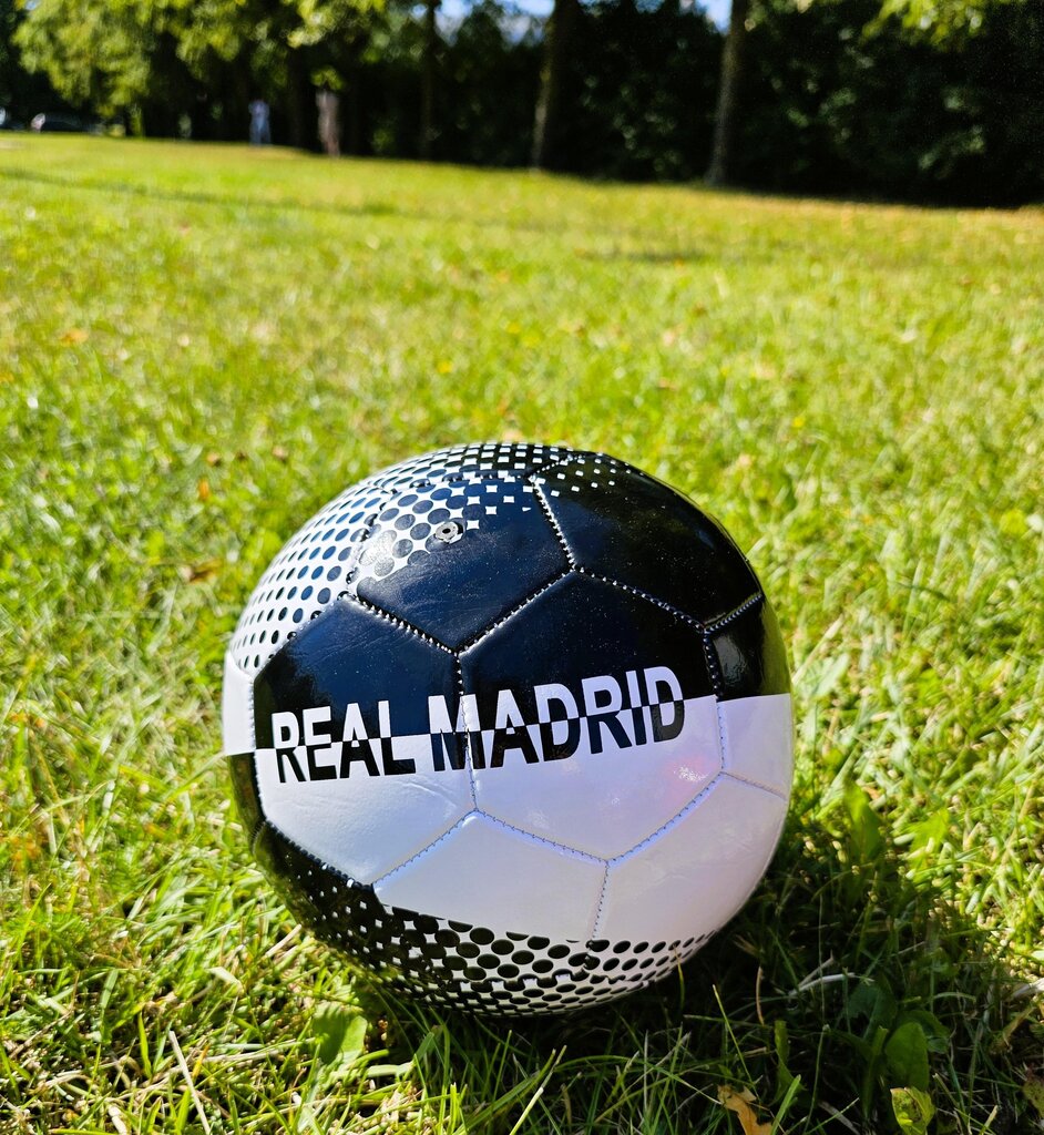 Real Madridi jalgpall цена и информация | Jalgpalli pallid | kaup24.ee