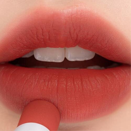 rom&nd ZERO MATTE LIPSTICK 18 TANNING RED - matt huulepulk hind ja info | Huulepulgad, -läiked, -palsamid, vaseliin | kaup24.ee