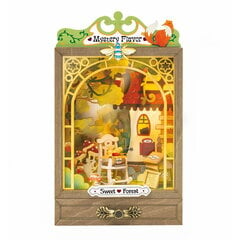 Rolife Sweet Forest DIY Dollhouse Box Theater DS026 цена и информация | Конструкторы и кубики | kaup24.ee
