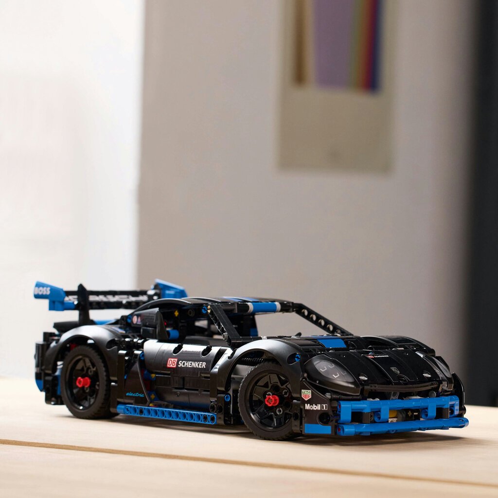 42176 LEGO® Technic Porsche GT4 e-Performance võidusõiduauto цена и информация | Klotsid ja konstruktorid | kaup24.ee