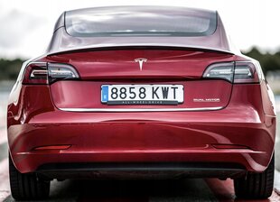 Tesla Model 3 - 2017+ CHROM trimmi klappide peal цена и информация | Дополнительные принадлежности | kaup24.ee