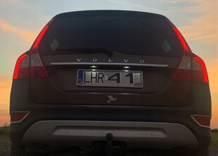 Volvo V70 XC70 III - KROOMI LEHTEDEGA KLAPP NAD TAB hind ja info | Lisaseadmed | kaup24.ee