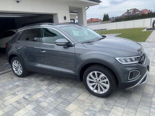 Volkswagen T-Roc - CHROM külgmiste uste liistud hind ja info | Lisaseadmed | kaup24.ee