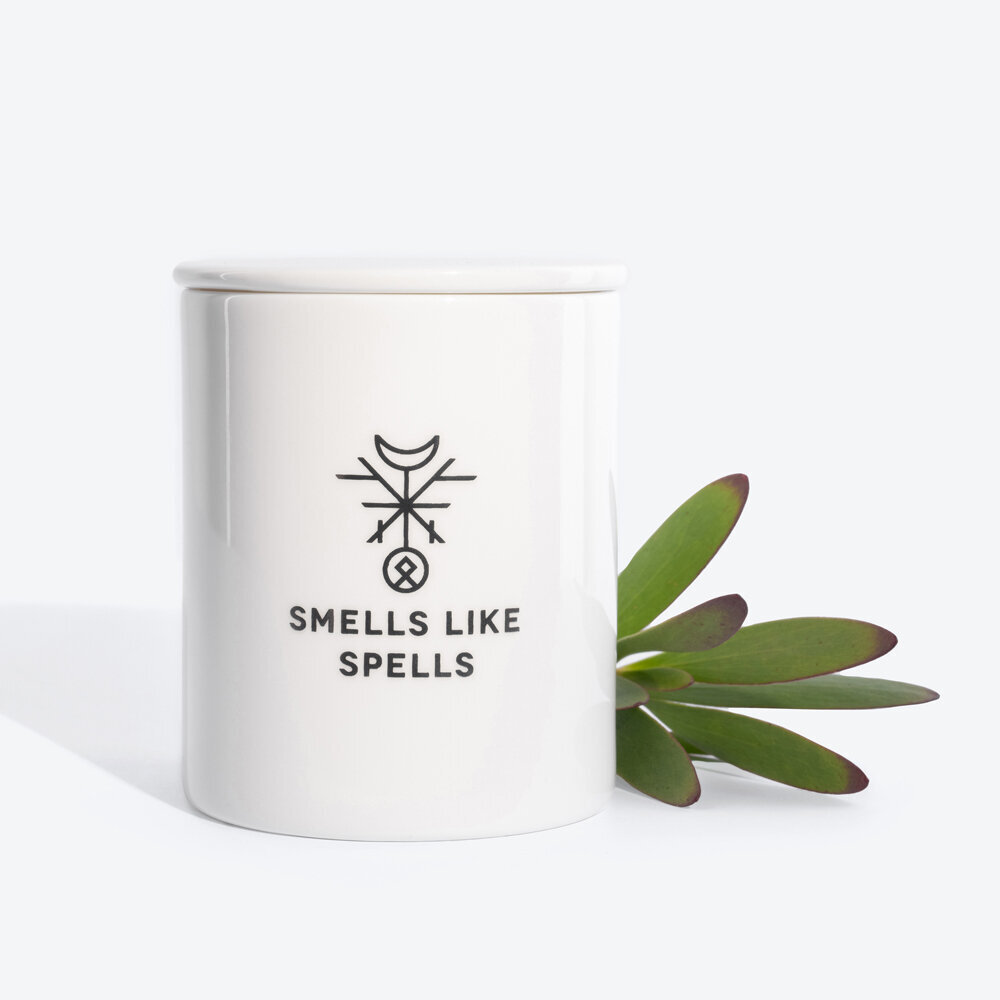Lõhnaküünal Smells like Spells The Lovers hind ja info | Küünlad, küünlajalad | kaup24.ee