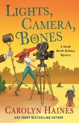 Lights, Camera, Bones: A Sarah Booth Delaney Mystery цена и информация | Фантастика, фэнтези | kaup24.ee