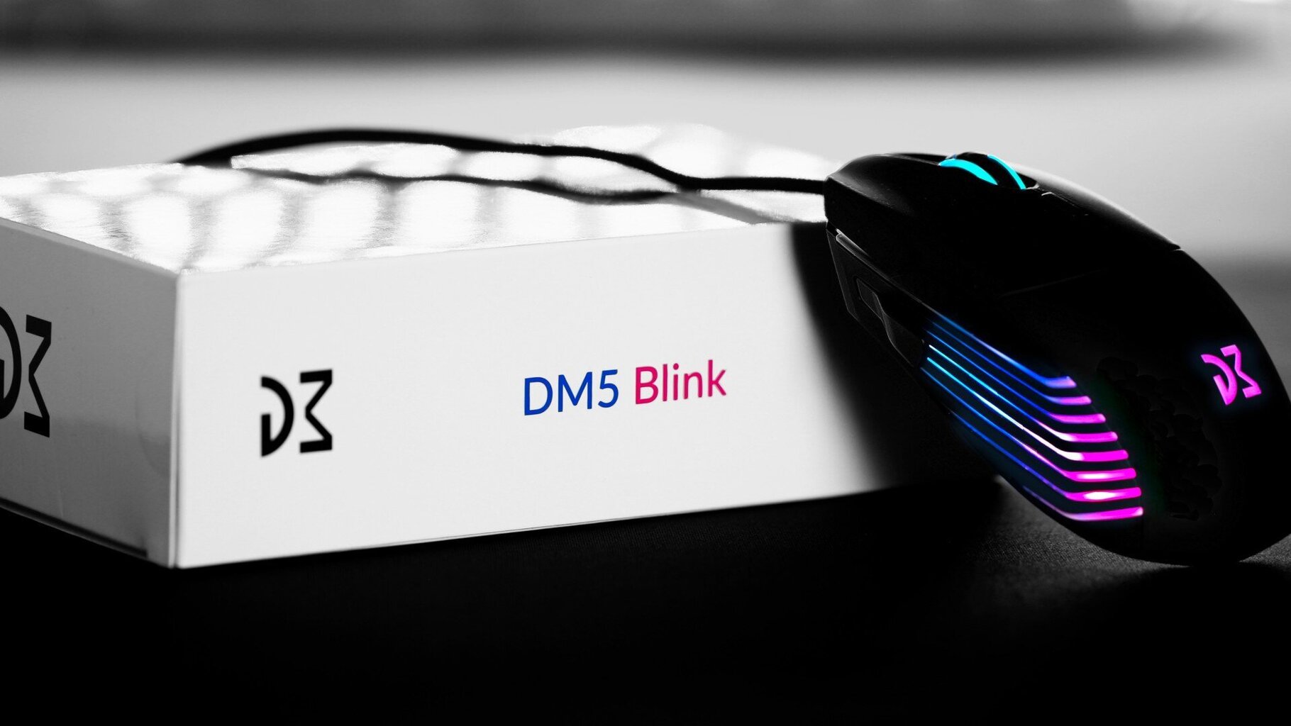 Dream Machines DM5 Blink RGB, must цена и информация | Hiired | kaup24.ee