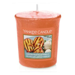 Yankee Candle ароматическая свеча Grilled Peaches & Vanilla, 49 г цена и информация | Подсвечники, свечи | kaup24.ee