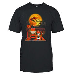 Snoopy And Charlie Brown Denver Broncos Sitting Under Moon Halloween 2023 T-shirt hind ja info | Meeste T-särgid | kaup24.ee