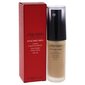 Vedel jumestuskreem Shiseido Synchro Skin Lasting SPF 20 30 ml цена и информация | Jumestuskreemid, puudrid | kaup24.ee