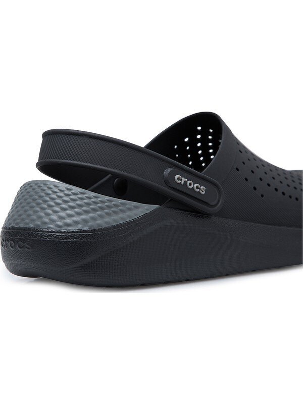 Crocs™ jalanõud Crocs™ LITERIDE CLOG, must цена и информация | Meeste plätud, sussid | kaup24.ee