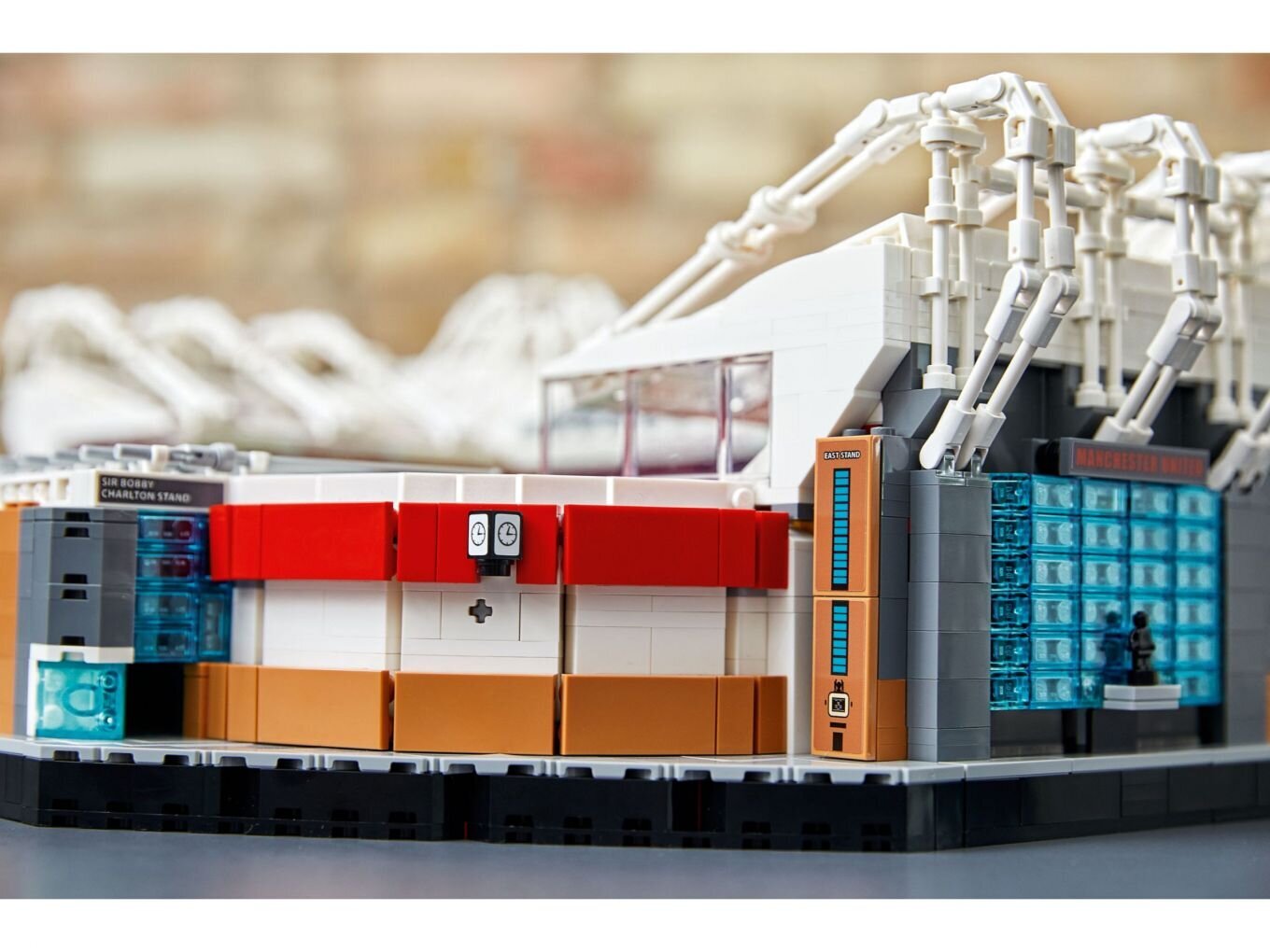 10272 LEGO® Creator Expert Old Trafford -Manchester United staadion цена и информация | Klotsid ja konstruktorid | kaup24.ee