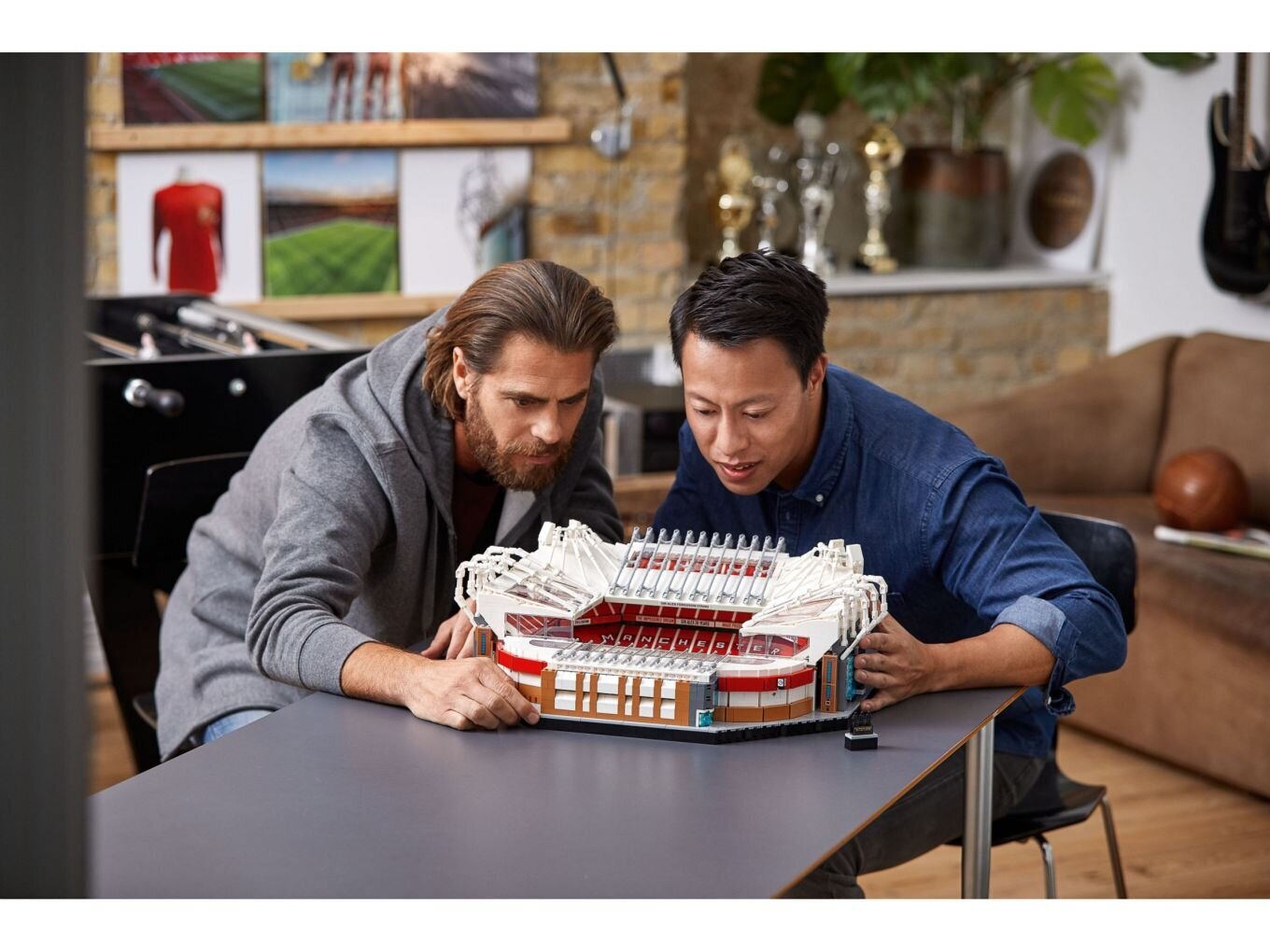 10272 LEGO® Creator Expert Old Trafford -Manchester United staadion hind ja info | Klotsid ja konstruktorid | kaup24.ee