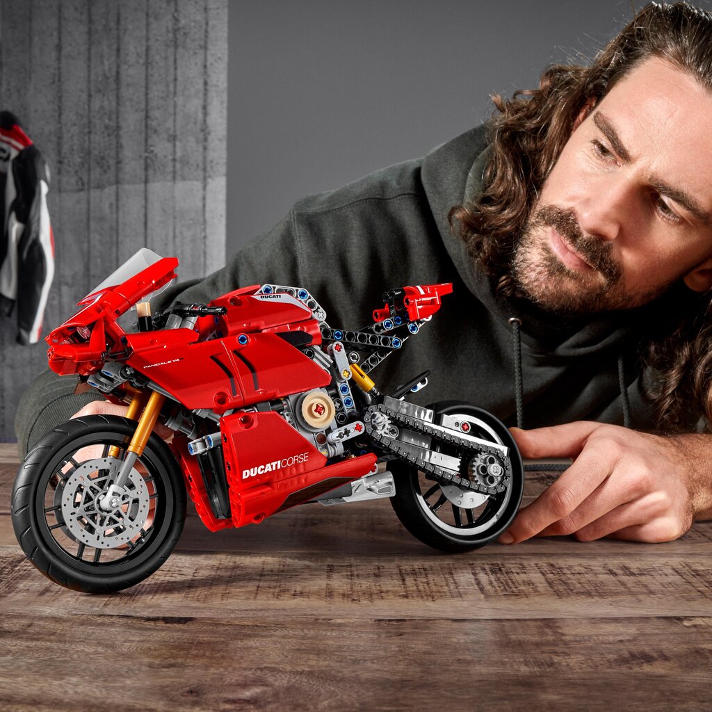 42107 LEGO® Technic Ducati Panigale V4 R цена и информация | Klotsid ja konstruktorid | kaup24.ee