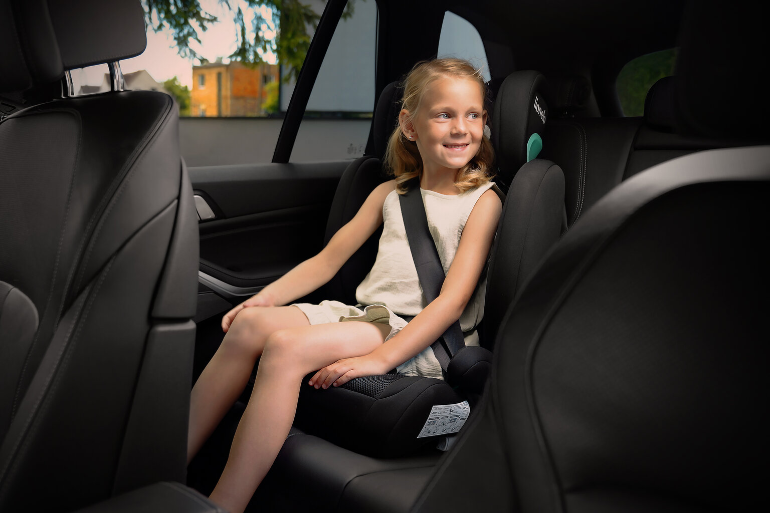 Turvatool Lionelo Hugo Isofix, 15-36 kg, leather black hind ja info | Turvatoolid | kaup24.ee