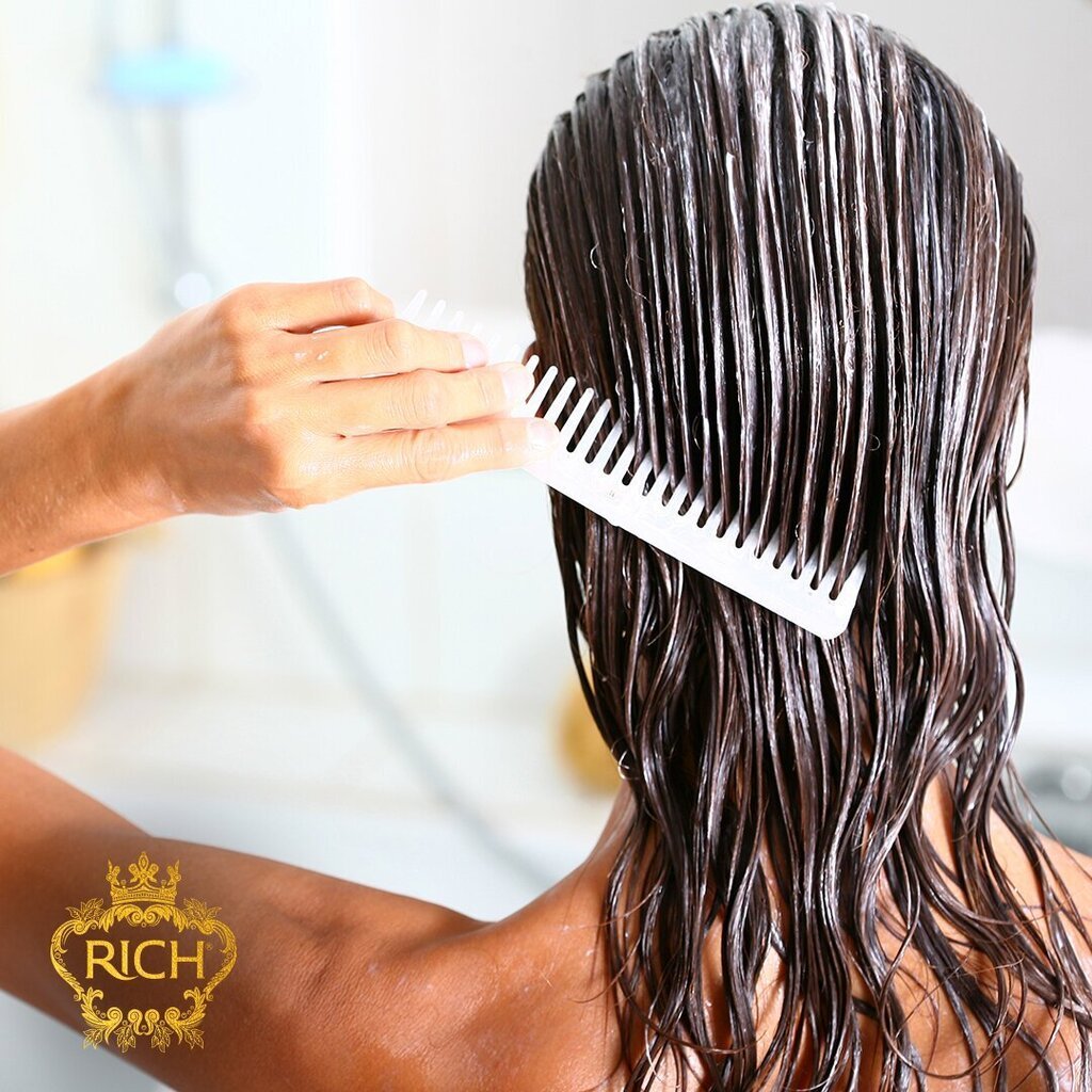 Intensiivselt niisutav ja taastav juuksemask RICH Ultimate Moisture Hair Mask 250 ml цена и информация | Maskid, õlid, seerumid | kaup24.ee