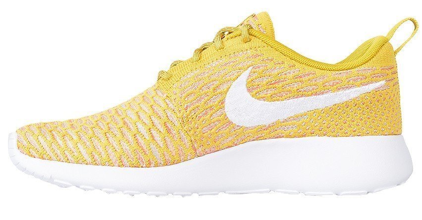 Naiste tossud Nike Sportswear, kollane hind ja info | Naiste spordi- ja vabaajajalatsid | kaup24.ee