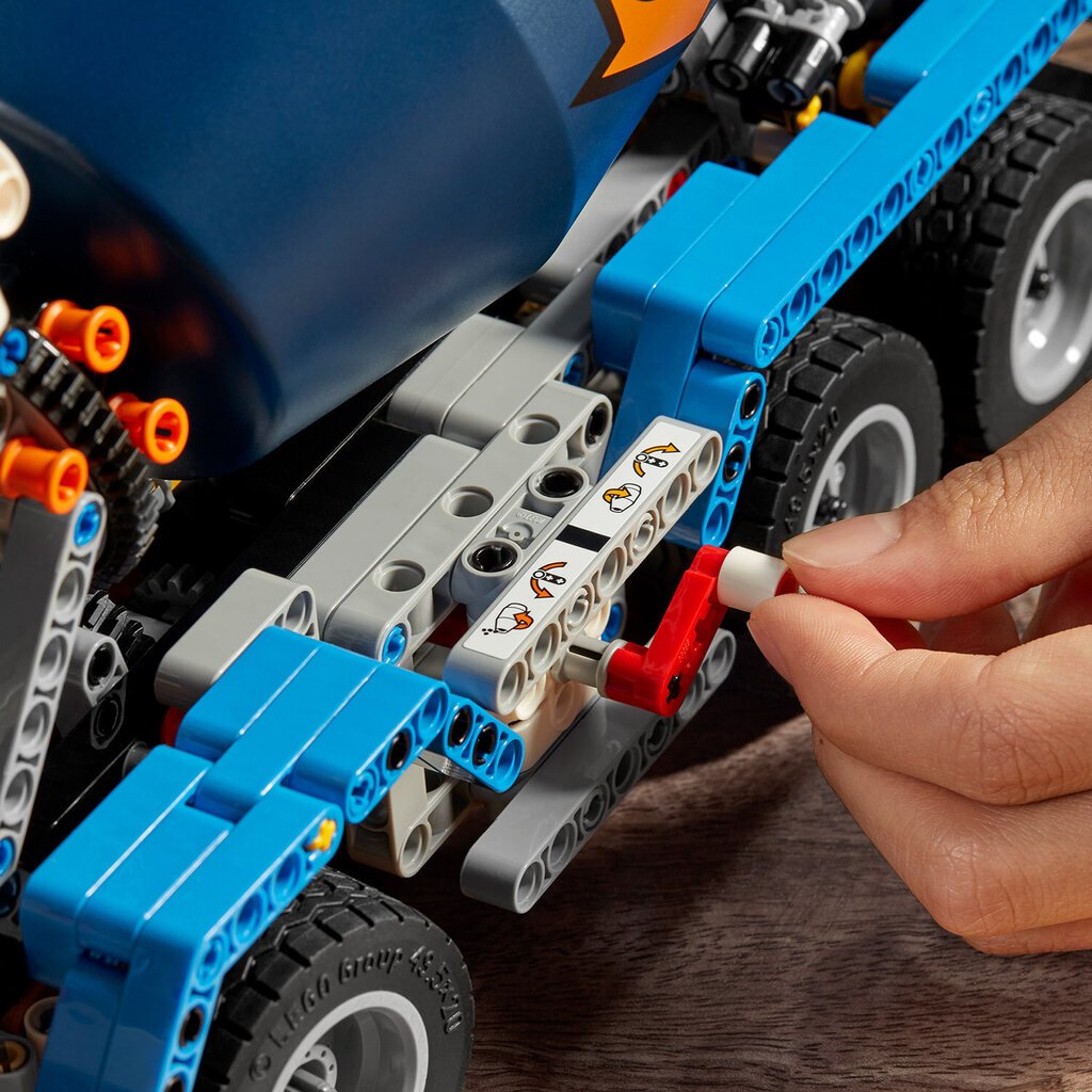 42112 LEGO® Technic Betooniauto hind ja info | Klotsid ja konstruktorid | kaup24.ee