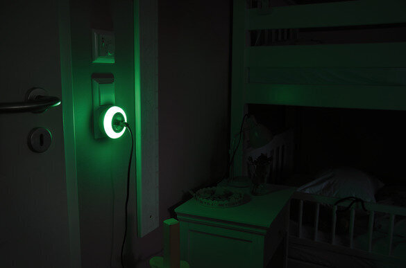 Brennenstuhl öövalgusti 3x3 LED kolm vahetatavat värvi hind ja info | Laste ohutustarvikud | kaup24.ee