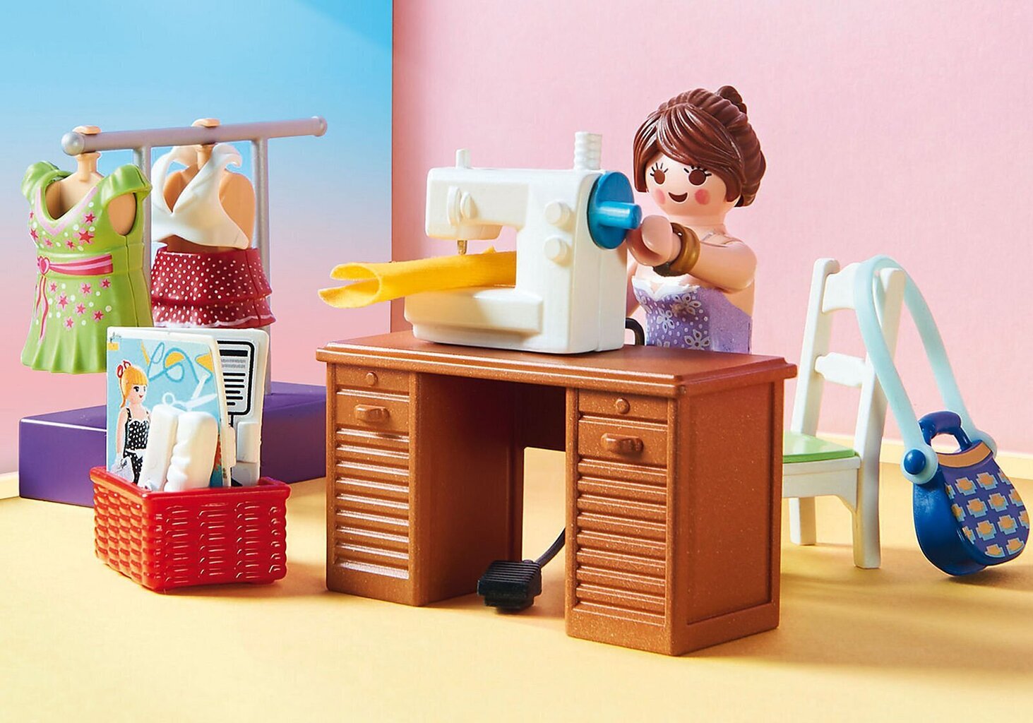 70208 PLAYMOBIL® Dollhouse, Magamistuba õmblusnurgaga цена и информация | Klotsid ja konstruktorid | kaup24.ee