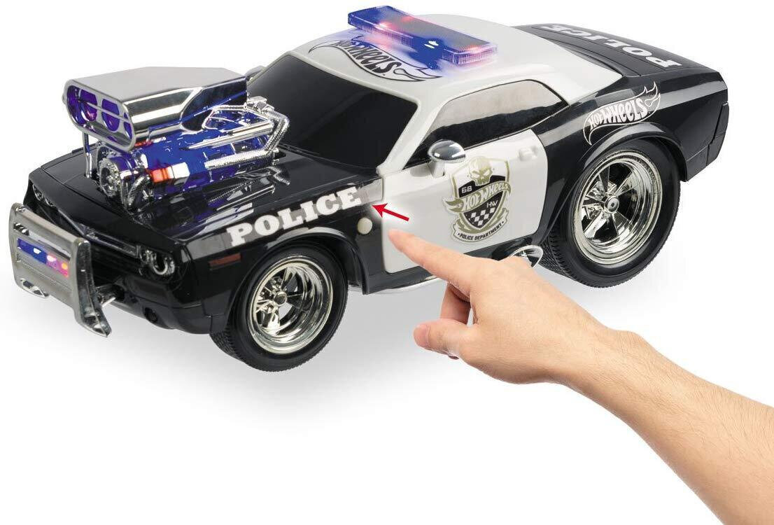 Kaugjuhitav politseiauto Hot Wheels RC Police Pursuit 1:16 цена и информация | Poiste mänguasjad | kaup24.ee