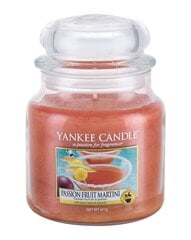Ароматическая свеча Yankee Candle Passion Fruit Martini 411 г цена и информация | Подсвечники, свечи | kaup24.ee