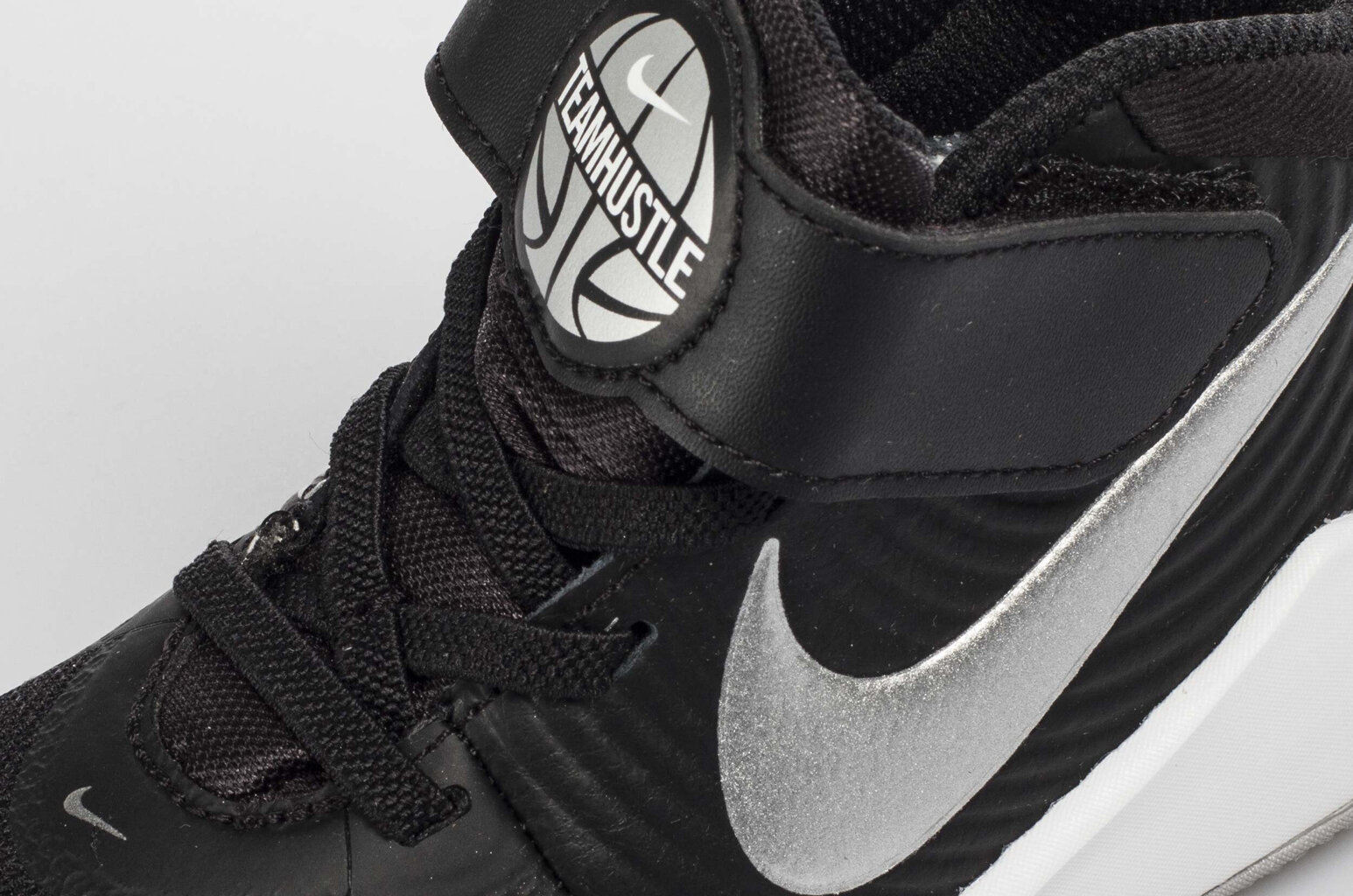 Jalanõud lastele Nike Team Hustle D 9 Black цена и информация | Laste spordijalatsid | kaup24.ee