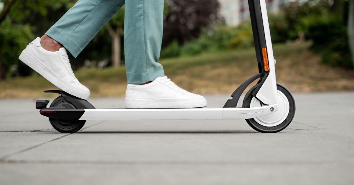 Elektritõukeratas Segway Ninebot Kickscooter Air T15E, 20 km / h hind ja info | Elektritõukerattad | kaup24.ee