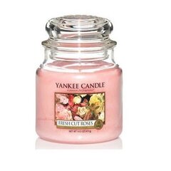 Ароматическая свеча Yankee Candle Fresh Cut Roses, 411 г цена и информация | Подсвечники, свечи | kaup24.ee