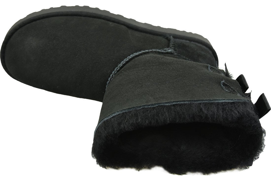 Talvesaapad UGG Bailey Bow II (1016225-BLK), mustad hind ja info | Naiste saapad | kaup24.ee