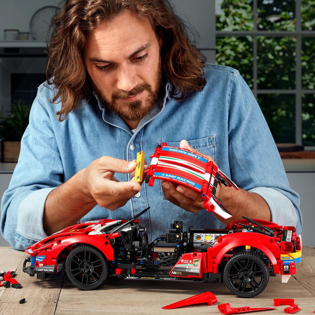 42125 LEGO® Technic Ferrari 488 GTE „AF Corse #51“ hind ja info | Klotsid ja konstruktorid | kaup24.ee