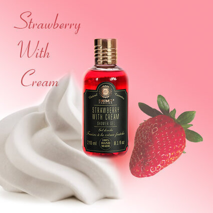 Kinkekomplekt (Soolakoorija 300g + Kehajogurt 200g + Dušigeel 200ml + Vannipallid 145g) Strawberries and cream Saules Fabrika цена и информация | Kehakoorijad | kaup24.ee