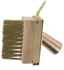 3- рядная металлическая щетка, для чистки промежутков между плиток Toko (75000) цена и информация | Садовые инструменты | kaup24.ee