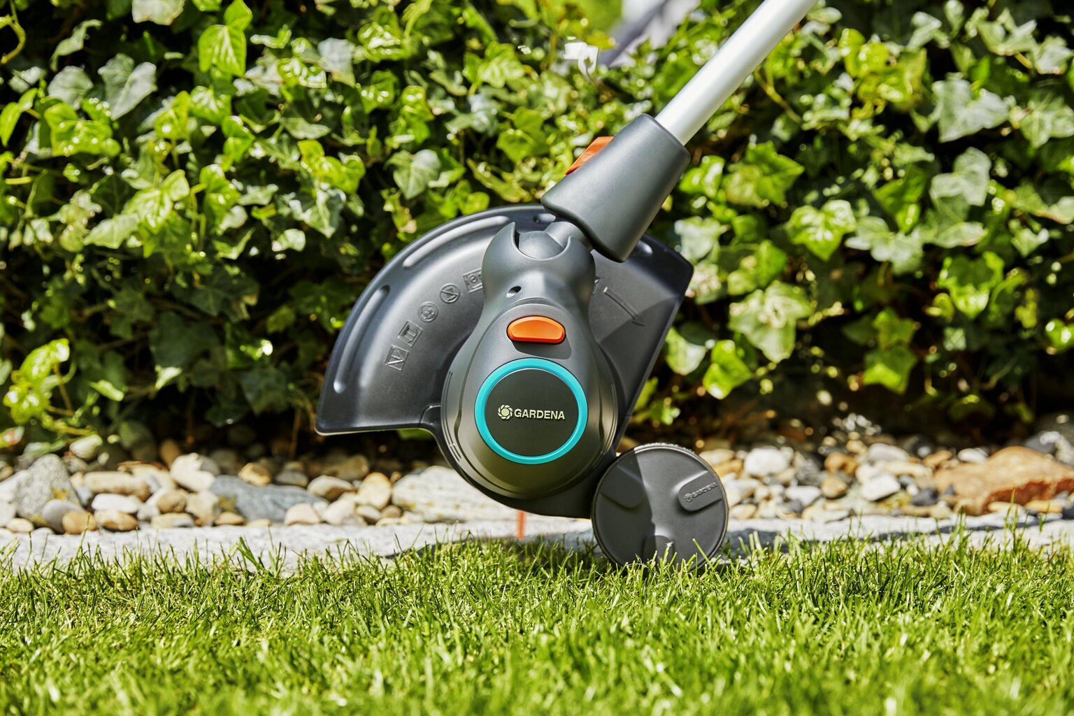 Akutrimmer Gardena ComfortCut 23/18V-P4A цена и информация | Murutrimmerid | kaup24.ee