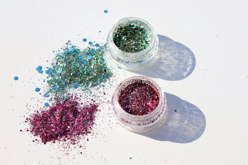 Блеск для лица G Beauty Glitter Lab Jadestone & Amethyst, 2 шт. цена и информация | Тушь, средства для роста ресниц, тени для век, карандаши для глаз | kaup24.ee