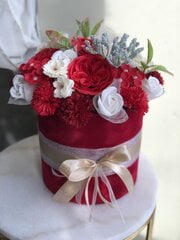 Букет красных мыльных цветов в бархатной коробке, размер L 25cm x 27cm x 27cm цена и информация | Мыло | kaup24.ee