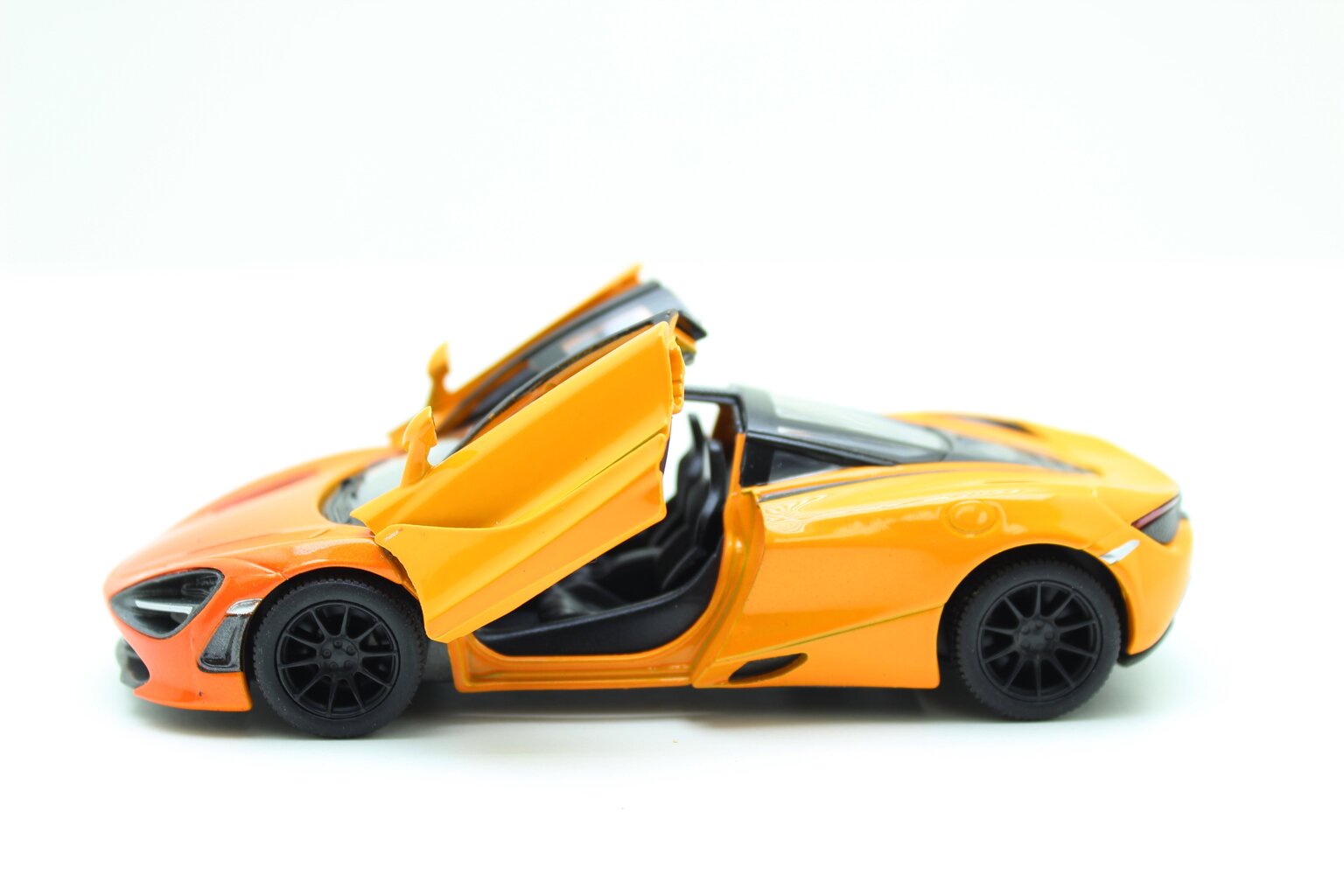 Auto mudel Kinsmart McLaren MSO 720Sr hind ja info | Poiste mänguasjad | kaup24.ee