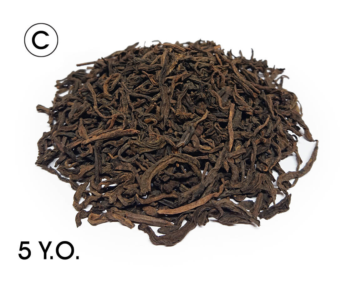 ROYAL PUER (Shy) Kuninglik lahtine suurleht Pu-Erh tee, 50g цена и информация | Tee | kaup24.ee