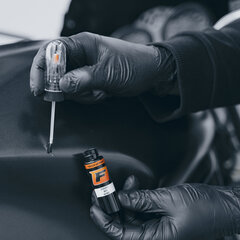 FORD EUROPE YYC - ASH BLACK Комплект: Карандаш-корректор для устранения царапин + Модификатор ржавчины + Лак 15 ml цена и информация | Автомобильная краска | kaup24.ee