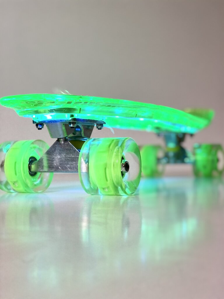 Laetav pennyboard rula taustavalgustusega hind ja info | Rulad | kaup24.ee