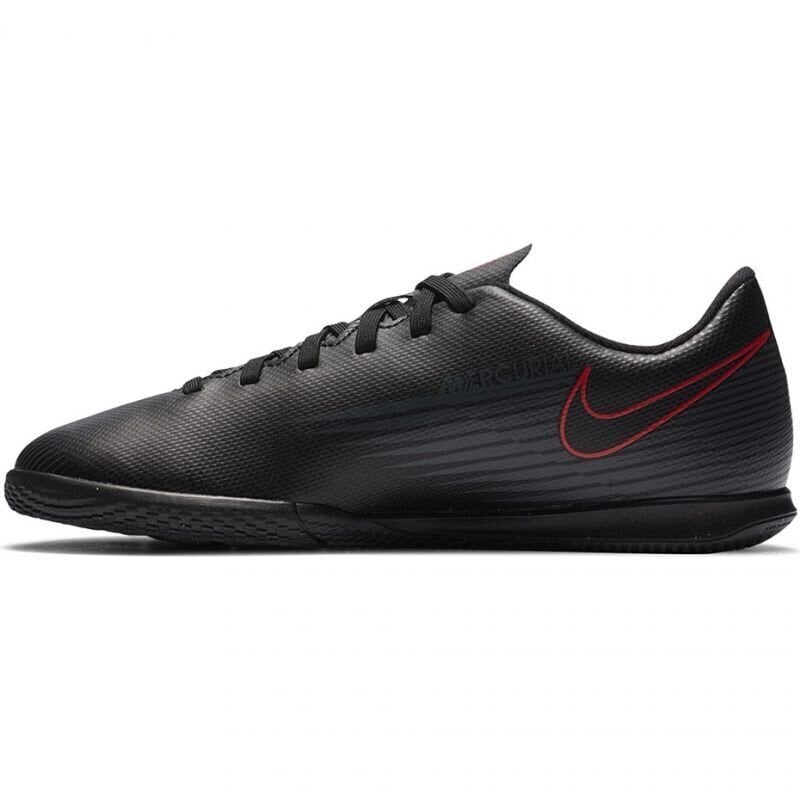 Jalgpallisaapad Nike Mercurial Vapor 13 Club IC Jr AT8169 060 цена и информация | Jalgpallijalatsid | kaup24.ee