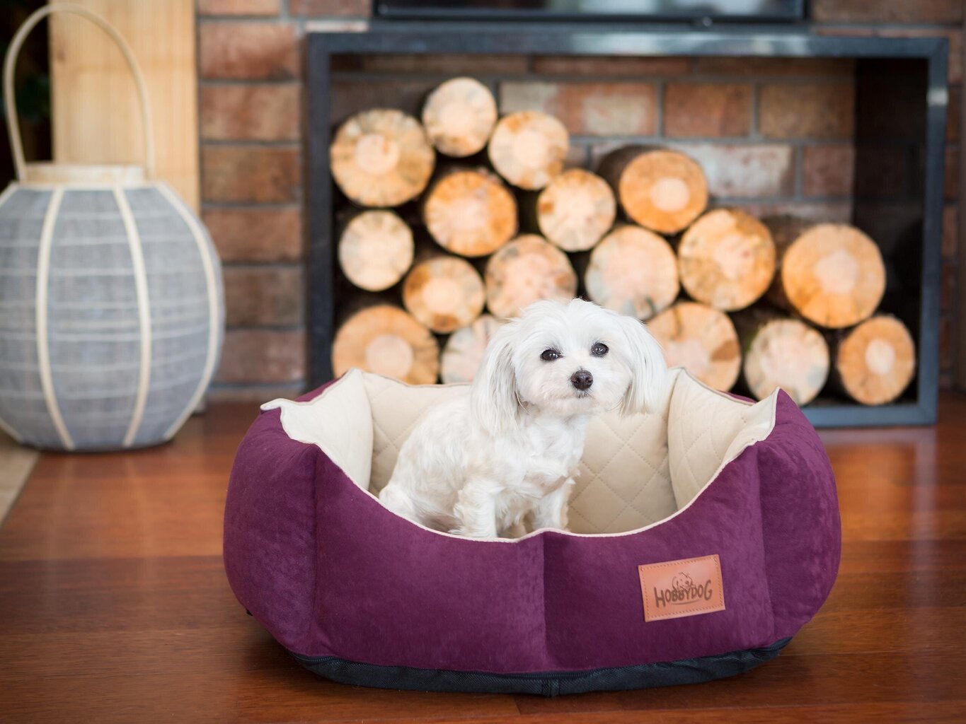 Koera pesa Hobbydog New York Premium, M, Bordo, 53x45 cm hind ja info | Pesad, padjad | kaup24.ee
