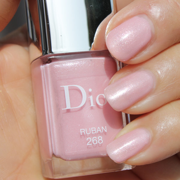 Küünelakk Dior Vernis Gel Shine and Long Wear 10 ml, 268 Ruban hind ja info | Küünelakid, küünetugevdajad | kaup24.ee