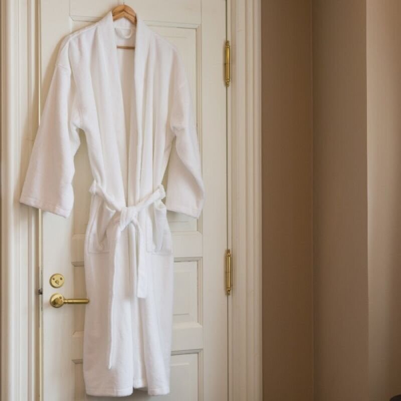 Lightfiber™ kerge hommikumantel XL valge цена и информация | Meeste hommikumantlid, pidžaamad | kaup24.ee